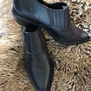 COPY - Dingo Booties